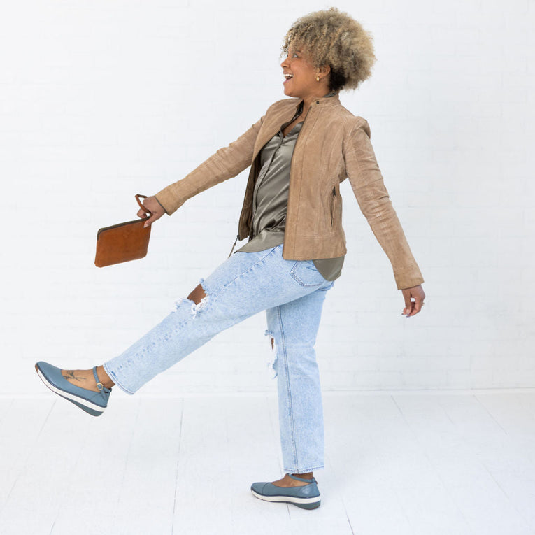 Ruth Flat AZUL