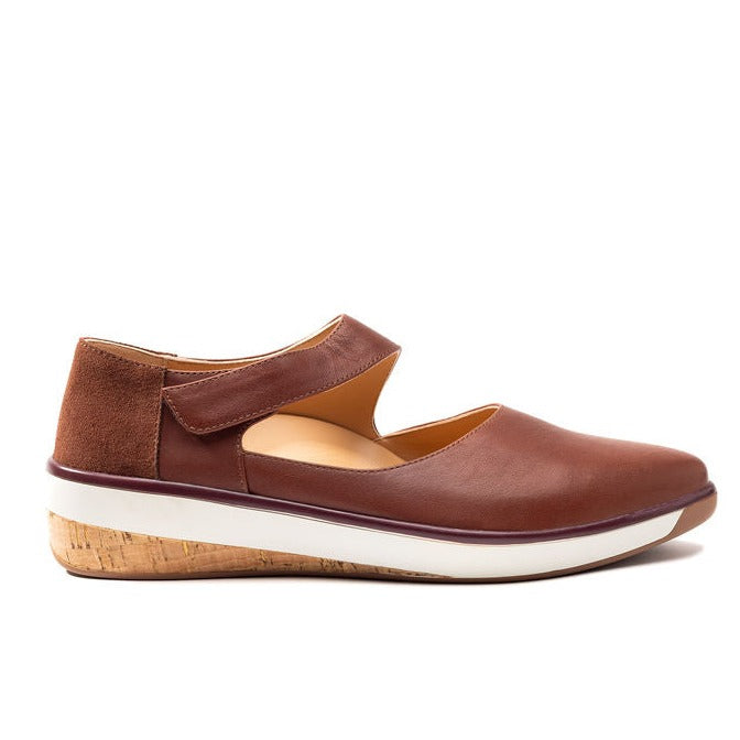 Soleni Shoes | Marie Flat - Cognac Leather Mary Jane Orthopedic Flat 6 / Cognac / Leather Soleni Shoes | Marie Flat - Cognac Leather Mary Jane Orthopedic Flat 6 / Cognac / Leather